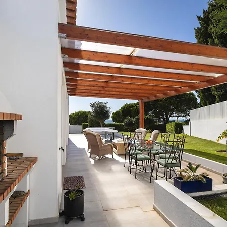 Villa Casa Pintadinho: Seaside With Private Pool