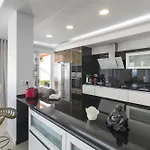Villa Magnificent Casa Encantada 3 Bedrooms Stunning Sea Views